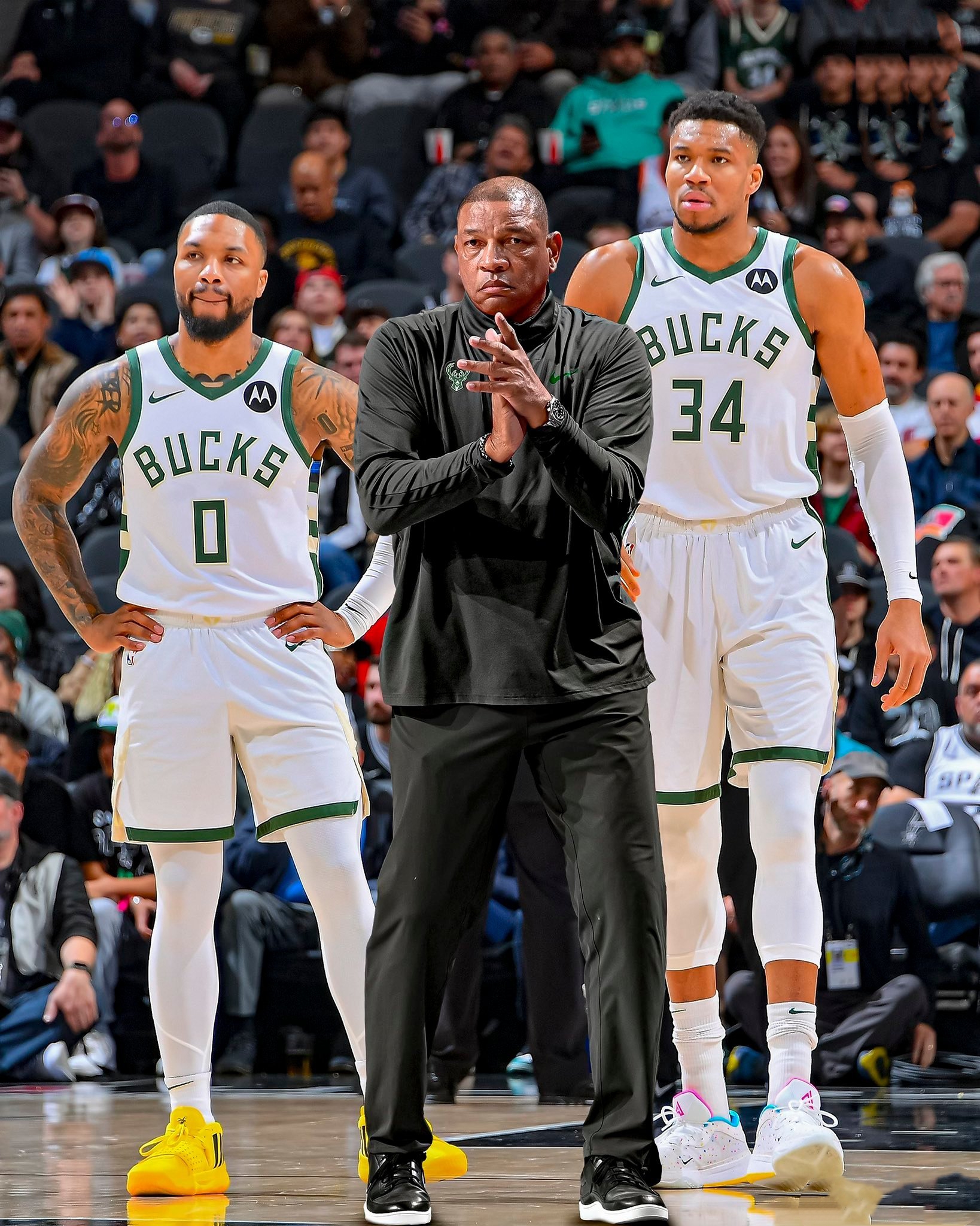 开云-FPX教练压力巨大！，字母哥遭遇二十持续失利赢得满堂喝彩的简单介绍-开云